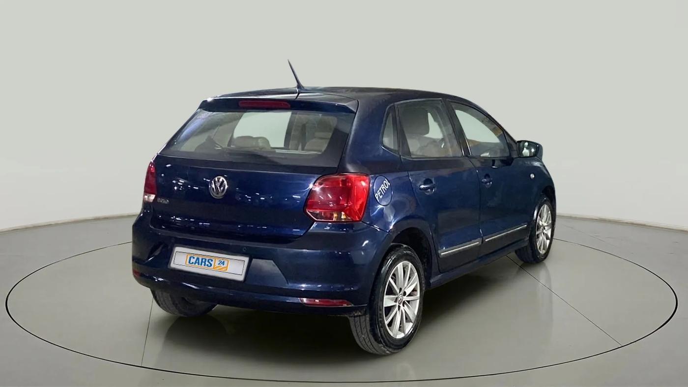 2015 Volkswagen Polo HIGHLINE1.2L, Petrol, Manual, 84,322 km, Right Back Diagonal