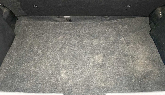2022 Toyota Glanza E, Petrol, Manual, 17,969 km, Boot Inside