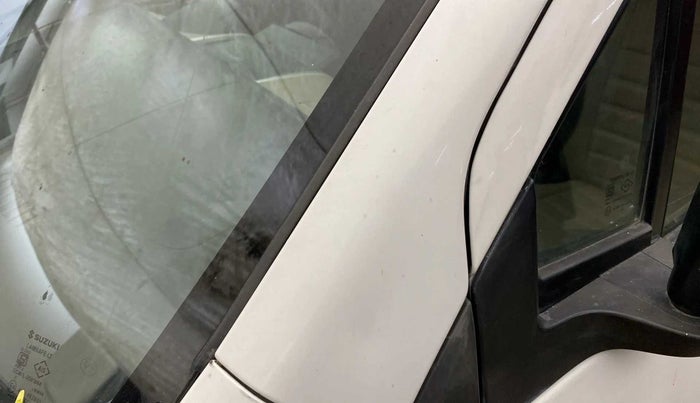 2013 Maruti Wagon R 1.0 LXI, Petrol, Manual, 72,574 km, Left A pillar - Slightly dented