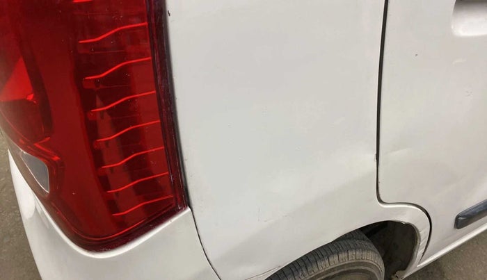 2013 Maruti Wagon R 1.0 LXI, Petrol, Manual, 72,574 km, Right quarter panel - Slightly dented