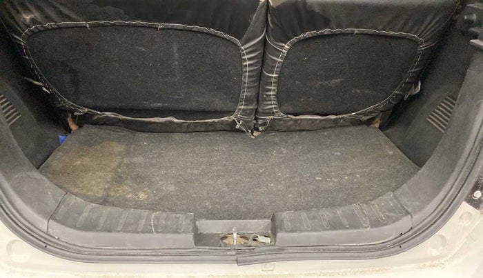 2013 Maruti Wagon R 1.0 LXI, Petrol, Manual, 72,574 km, Boot Inside