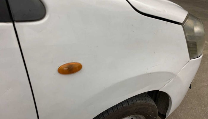 2013 Maruti Wagon R 1.0 LXI, Petrol, Manual, 72,574 km, Right fender - Slightly dented