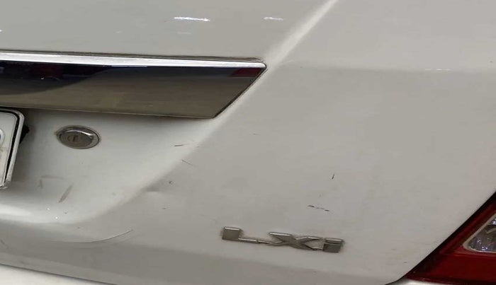 2013 Maruti Wagon R 1.0 LXI, Petrol, Manual, 72,574 km, Dicky (Boot door) - Minor scratches