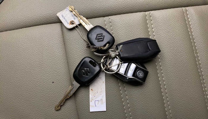 2013 Maruti Wagon R 1.0 LXI, Petrol, Manual, 72,574 km, Key Close Up