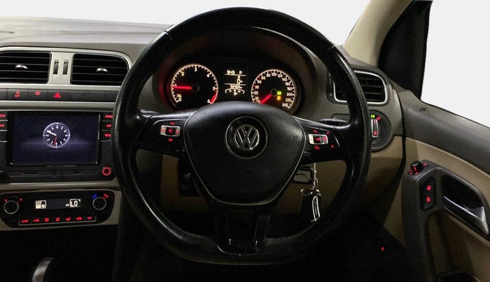 2018 Volkswagen Vento HIGHLINE 1.5 AT, Diesel, Automatic, 52,400 km, Steering Wheel Close Up