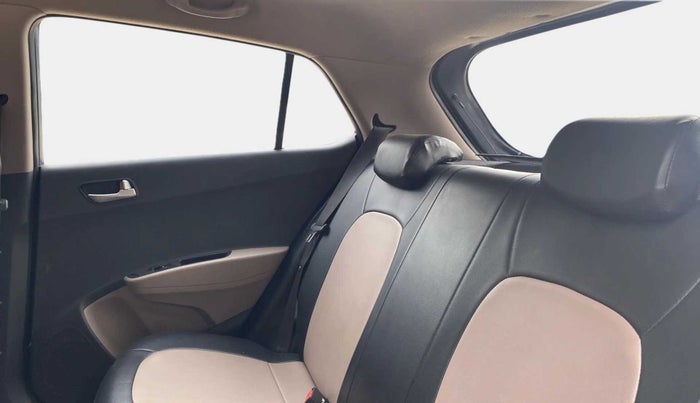 2016 Hyundai Grand i10 ASTA 1.2 KAPPA VTVT, Petrol, Manual, 63,711 km, Right Side Rear Door Cabin