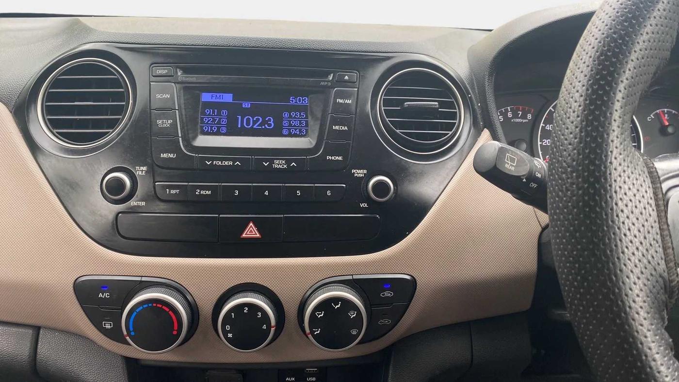 2016 Hyundai Grand i10 ASTA 1.2 KAPPA VTVT, Petrol, Manual, 63,711 km, Air Conditioner