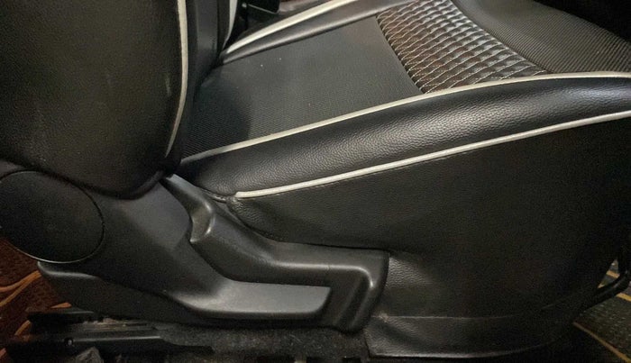 2021 Maruti Baleno DELTA PETROL 1.2, Petrol, Manual, 19,023 km, Driver Side Adjustment Panel
