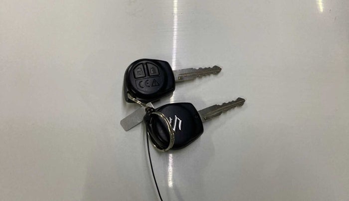 2021 Maruti Baleno DELTA PETROL 1.2, Petrol, Manual, 19,023 km, Key Close Up