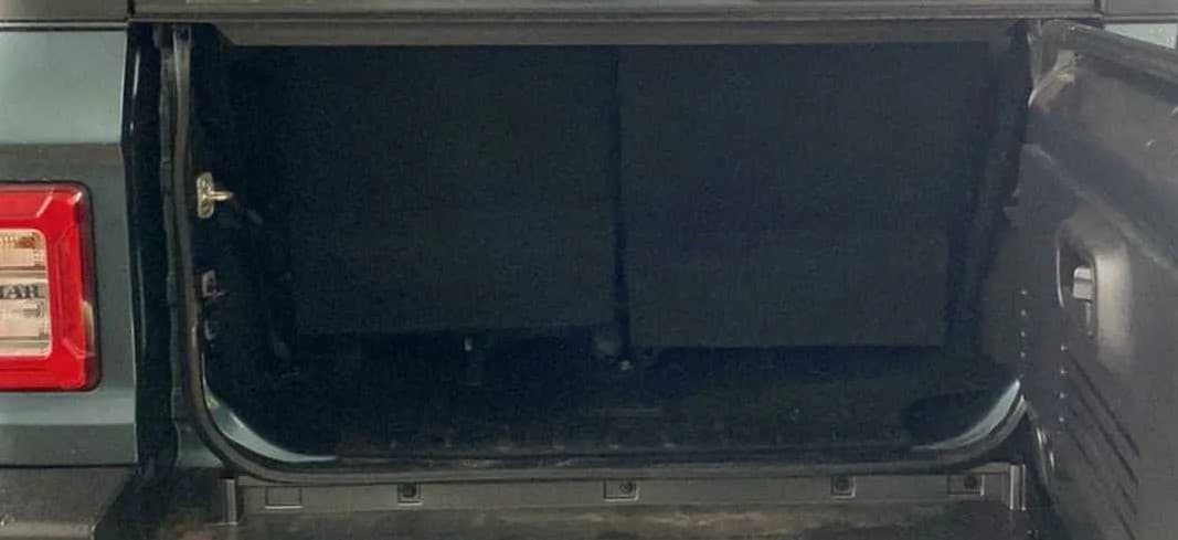 2021 Mahindra Thar LX PETROL HT 4WD AT, Petrol, Automatic, 36,697 km, Boot Inside
