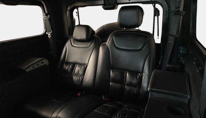 2021 Mahindra Thar LX PETROL HT 4WD AT, Petrol, Automatic, 36,697 km, Right Side Rear Door Cabin