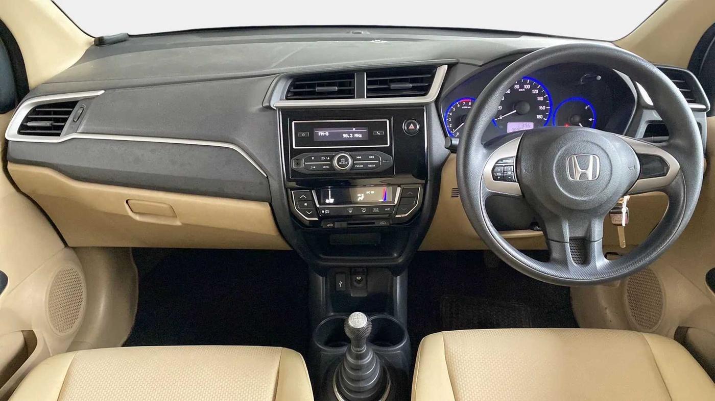 2016 Honda Amaze 1.2L I-VTEC S, Petrol, Manual, 70,828 km, Dashboard
