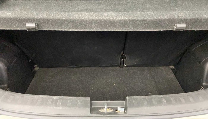 2015 Maruti Swift VXI, Petrol, Manual, 31,187 km, Boot Inside