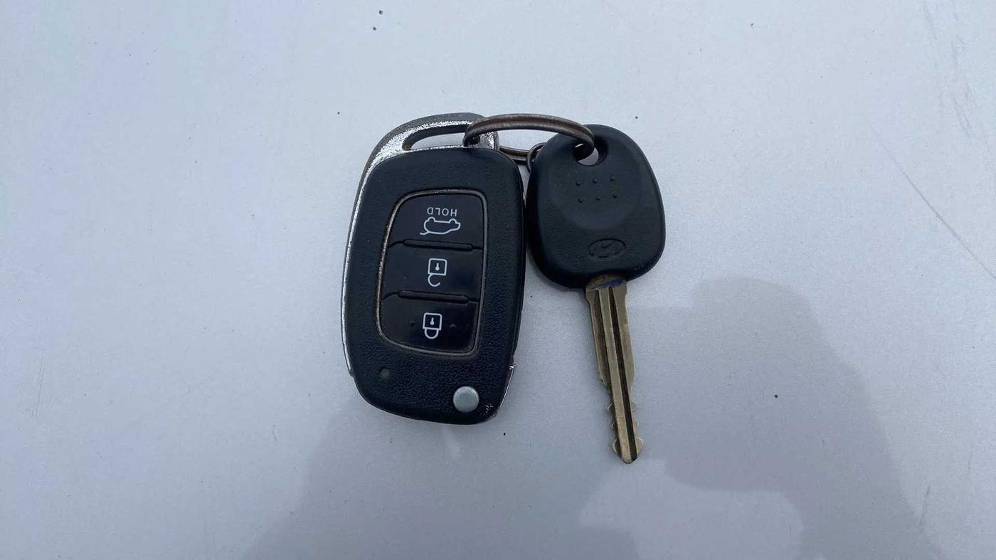2017 Hyundai Elite i20 MAGNA 1.2, Petrol, Manual, 75,208 km, Key Close Up