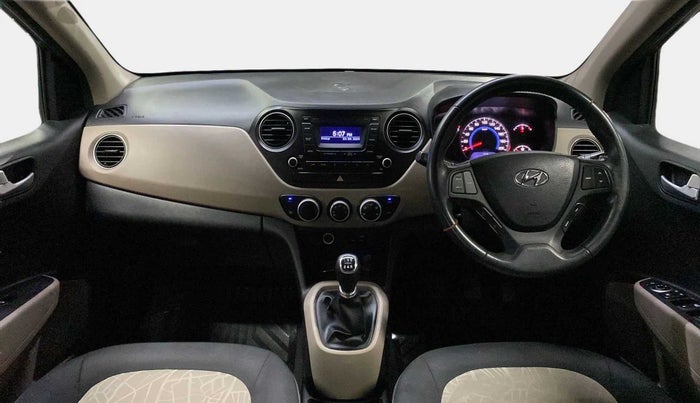 2016 Hyundai Grand i10 ASTA (O) 1.2 KAPPA VTVT, Petrol, Manual, 35,405 km, Dashboard