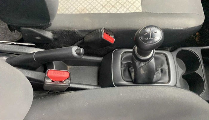 2022 Maruti Alto K10 VXI, Petrol, Manual, 15,445 km, Gear Lever