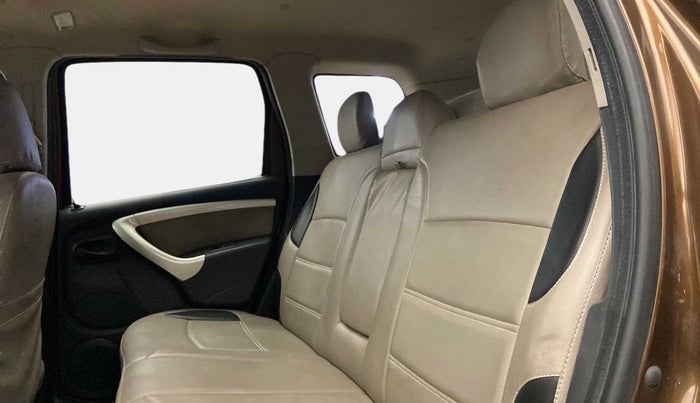 2013 Renault Duster RXL PETROL, Petrol, Manual, 26,315 km, Right Side Rear Door Cabin