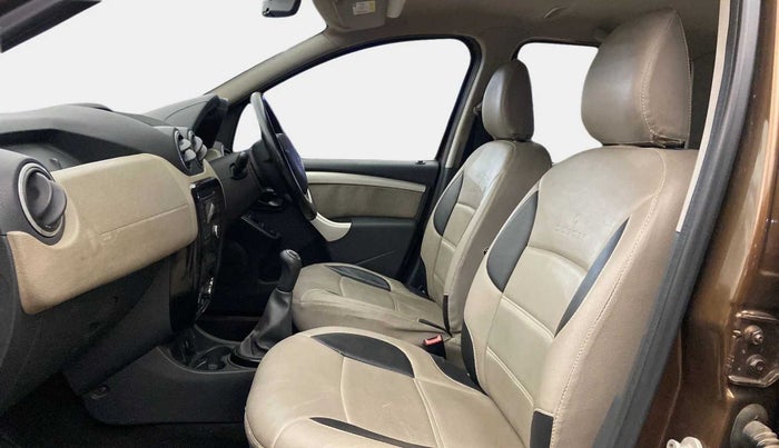 2013 Renault Duster RXL PETROL, Petrol, Manual, 26,315 km, Right Side Front Door Cabin