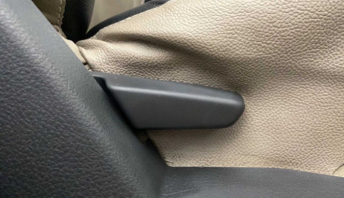 2013 Renault Duster RXL PETROL, Petrol, Manual, 26,315 km, Driver Side Adjustment Panel
