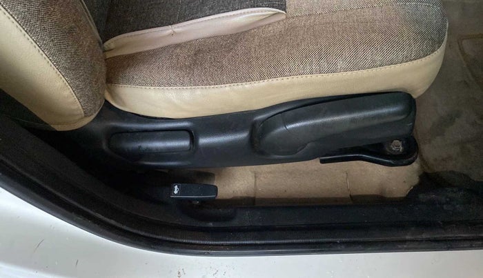 2014 Honda City 1.5L I-VTEC V MT, Petrol, Manual, 90,038 km, Driver Side Adjustment Panel
