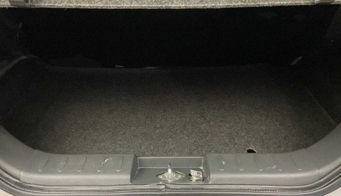 2015 Maruti Alto K10 VXI, Petrol, Manual, 9,804 km, Boot Inside