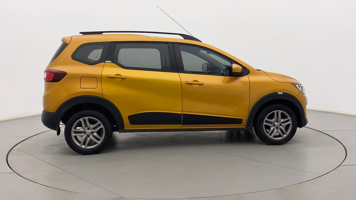 2021 Renault TRIBER RXZ, Petrol, Manual, 36,602 km, Right Side View