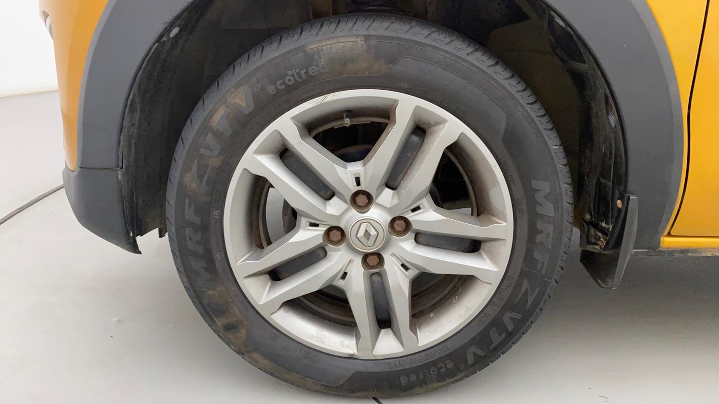 2021 Renault TRIBER RXZ, Petrol, Manual, 36,602 km, Left Front Wheel
