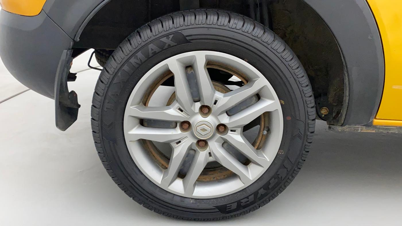 2021 Renault TRIBER RXZ, Petrol, Manual, 36,602 km, Right Rear Wheel