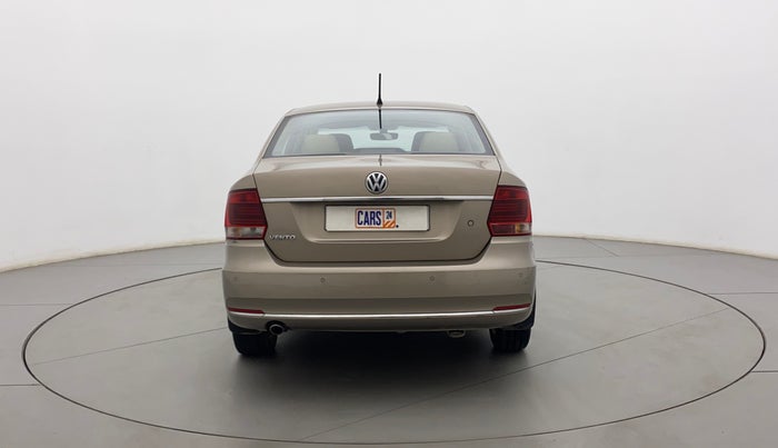 2016 Volkswagen Vento HIGHLINE 1.6 MPI, Petrol, Manual, 1,25,059 km, Back/Rear