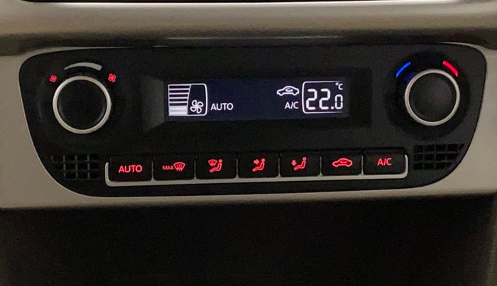 2016 Volkswagen Vento HIGHLINE 1.6 MPI, Petrol, Manual, 1,25,059 km, Automatic Climate Control
