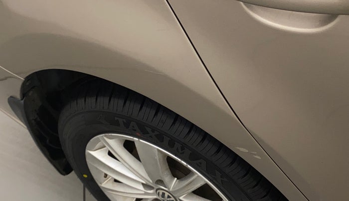 2016 Volkswagen Vento HIGHLINE 1.6 MPI, Petrol, Manual, 1,25,059 km, Right quarter panel - Minor scratches