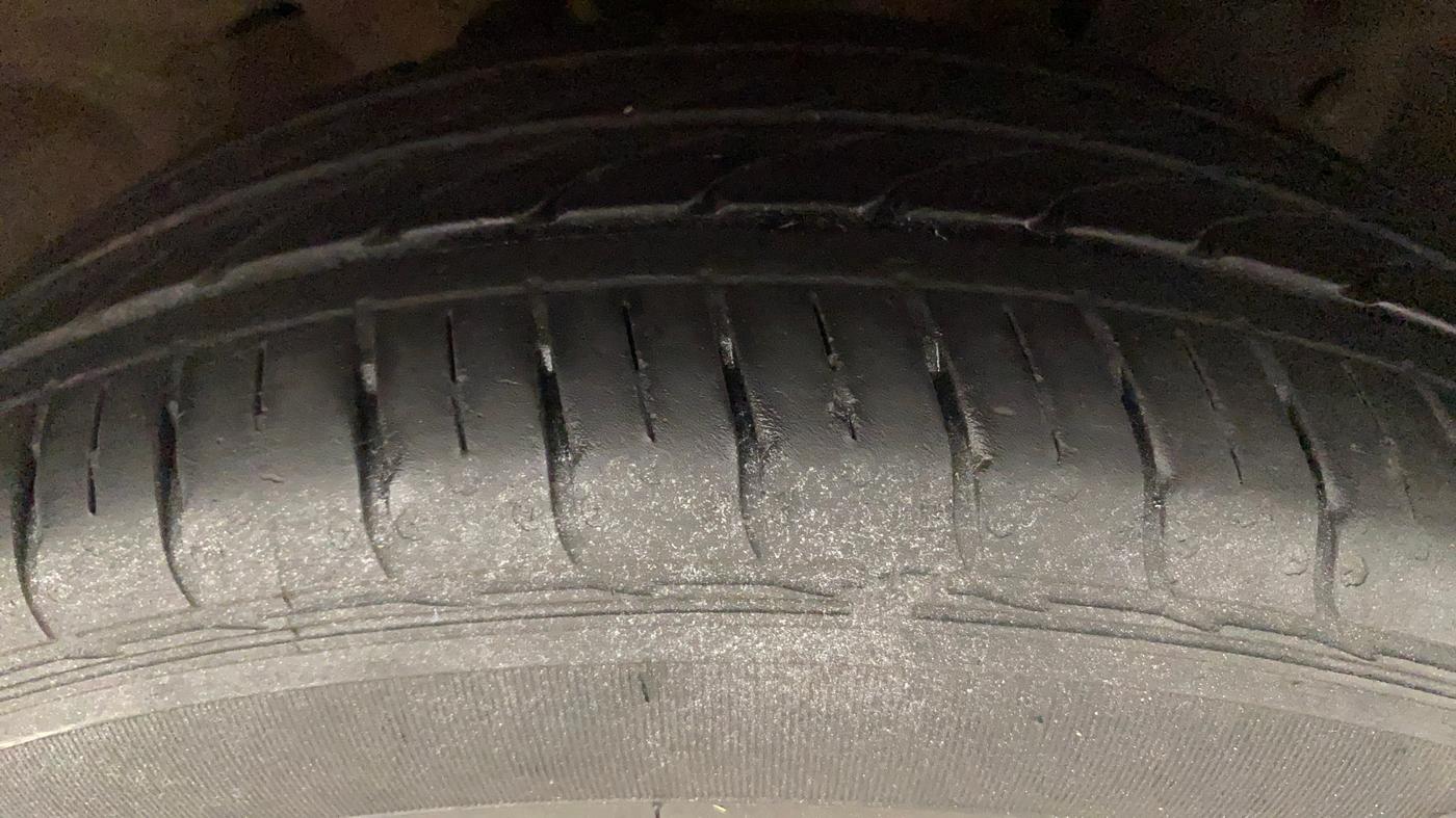 2014 Nissan Micra XV CVT, Petrol, Automatic, 91,449 km, Right Front Tyre Tread