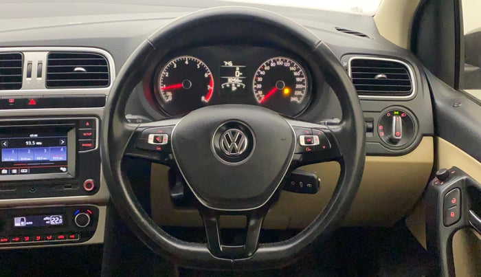 2017 Volkswagen Polo HIGHLINE1.2L, Petrol, Manual, 31,116 km, Steering Wheel Close Up