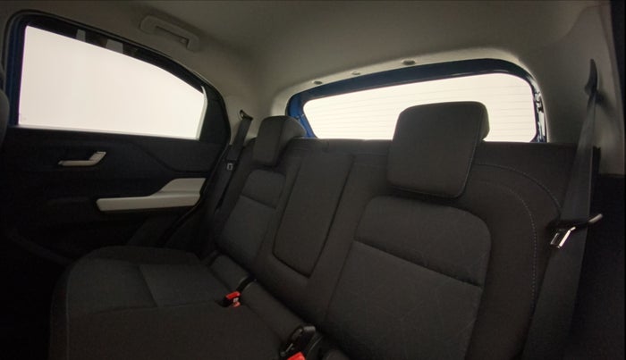 2022 Tata PUNCH CREATIVE  1.2 RTN DUAL TONE, Petrol, Manual, 22,932 km, Right Side Rear Door Cabin