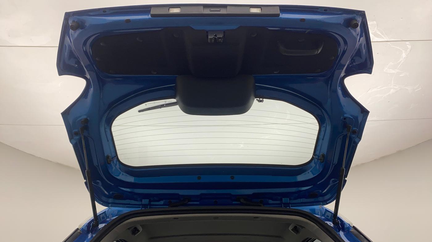 2022 Tata PUNCH CREATIVE  1.2 RTN DUAL TONE, Petrol, Manual, 22,932 km, Boot Door Open