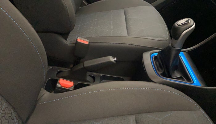 2022 Tata PUNCH CREATIVE  1.2 RTN DUAL TONE, Petrol, Manual, 22,932 km, Gear Lever