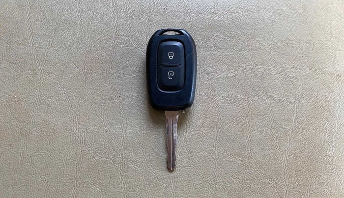 2019 Renault Duster RXS CVT, Petrol, Automatic, 11,251 km, Key Close Up