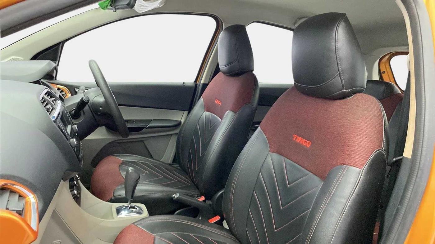 2018 Tata Tiago XZA PETROL, Petrol, Automatic, 62,401 km, Right Side Front Door Cabin
