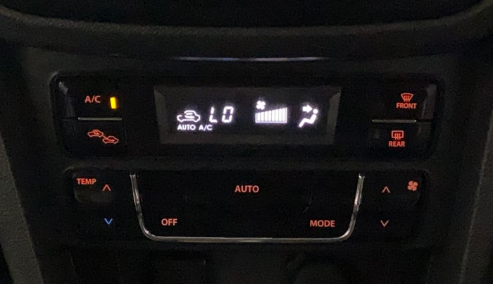 2016 Maruti Vitara Brezza ZDI, Diesel, Manual, 55,103 km, Automatic Climate Control