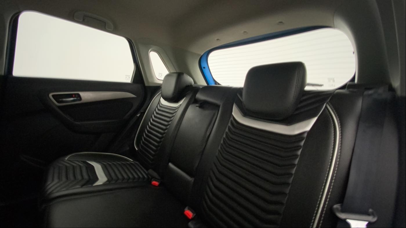2016 Maruti Vitara Brezza ZDI, Diesel, Manual, 55,103 km, Right Side Rear Door Cabin