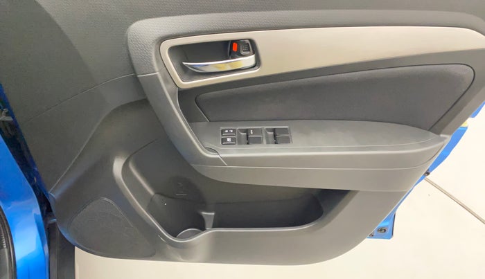 2016 Maruti Vitara Brezza ZDI, Diesel, Manual, 55,103 km, Driver Side Door Panels Control