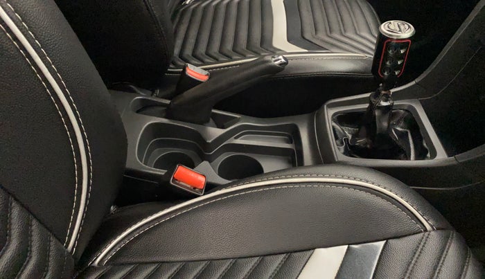 2016 Maruti Vitara Brezza ZDI, Diesel, Manual, 55,103 km, Gear Lever