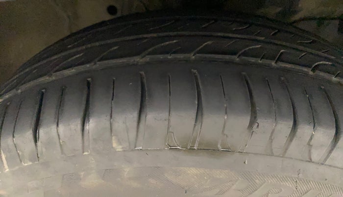 2017 Honda Jazz 1.2L I-VTEC V AT, Petrol, Automatic, 89,862 km, Right Front Tyre Tread