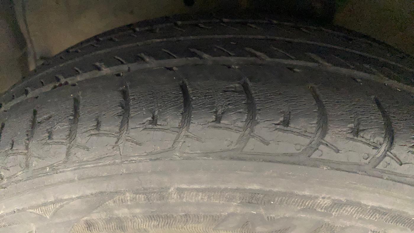 2017 Maruti Celerio ZXI (O), Petrol, Manual, 41,935 km, Left Front Tyre Tread