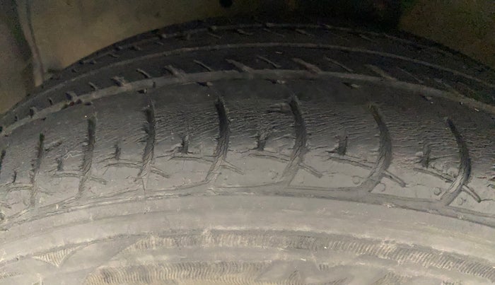 2017 Maruti Celerio ZXI (O), Petrol, Manual, 41,935 km, Left Front Tyre Tread
