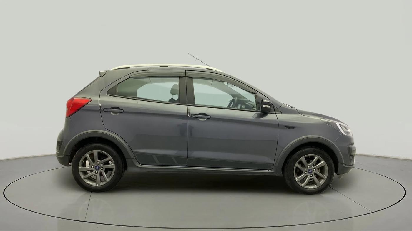 2018 Ford FREESTYLE TITANIUM 1.5 DIESEL, Diesel, Manual, 58,381 km, Right Side View