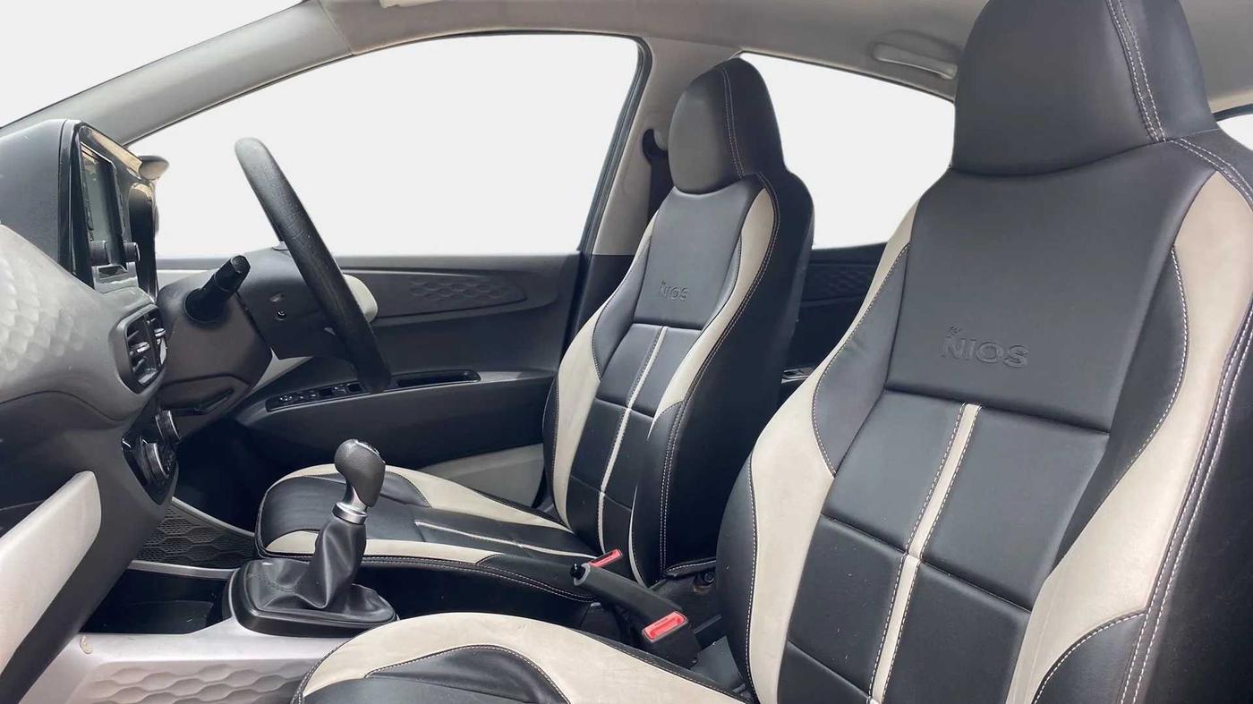 2022 Hyundai GRAND I10 NIOS SPORTZ 1.2 KAPPA VTVT, Petrol, Manual, 18,729 km, Right Side Front Door Cabin