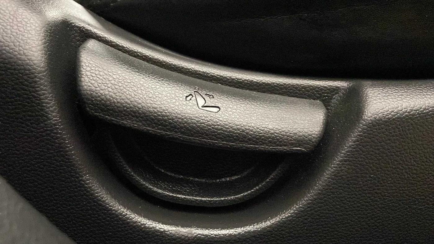 2019 Hyundai Grand i10 SPORTZ 1.2 KAPPA VTVT, Petrol, Manual, 42,871 km, Driver Side Adjustment Panel