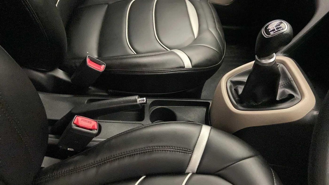 2019 Hyundai Grand i10 SPORTZ 1.2 KAPPA VTVT, Petrol, Manual, 42,871 km, Gear Lever