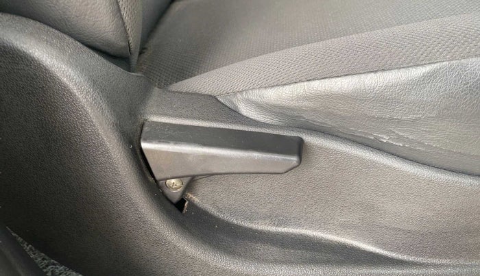 2019 Tata Tiago XT PETROL, Petrol, Manual, 57,461 km, Driver Side Adjustment Panel